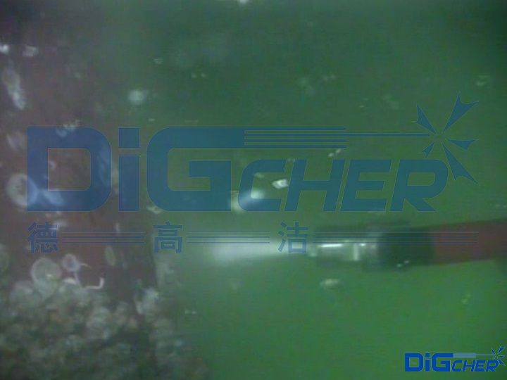 空化清洗槍清洗船底海生物